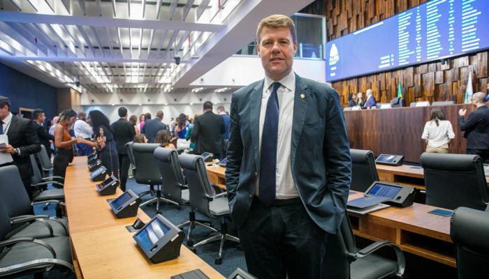 1e259900-2c9e-44d2-84d0-5b4989588b2a