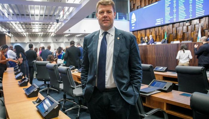 22154897-e846-48f3-a25d-4e8f0003d96c