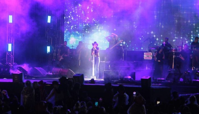 Show de Ana Castela foi um dos pontos altos da festa.